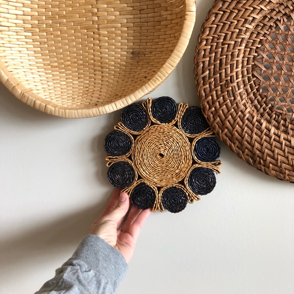 2 wall decor accent pieces